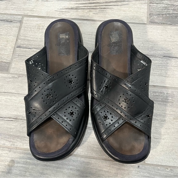 Dansko Black Leather Slide Sandals Mules Perforated Pattern EU Size 42 US 12 - Picture 5 of 8